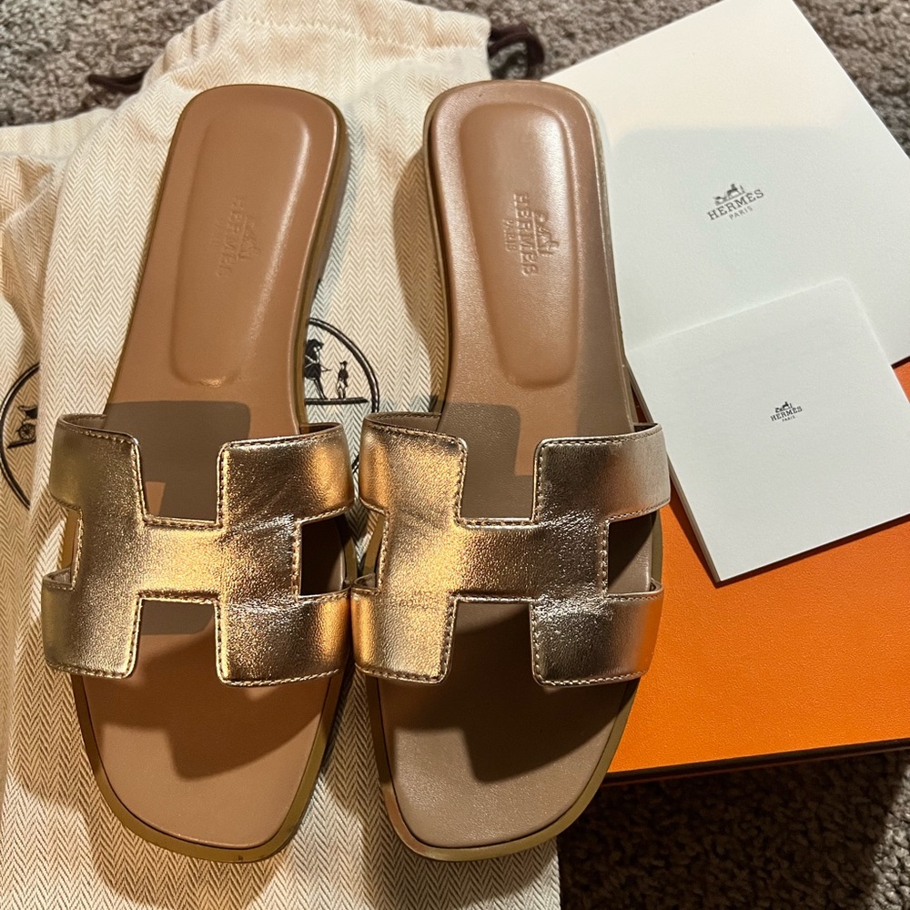 Rose gold Hermes Sandals